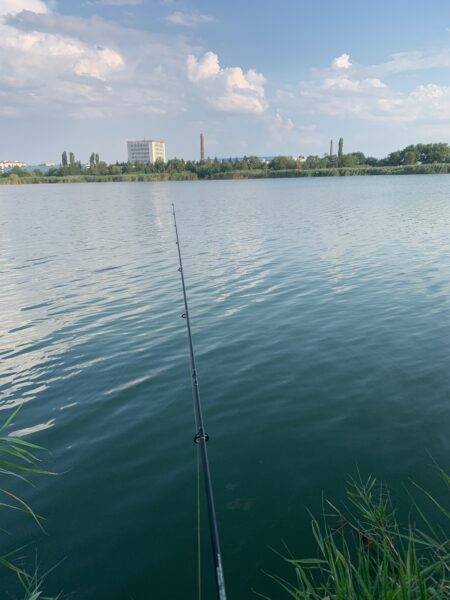 Рыбалка в черте города.